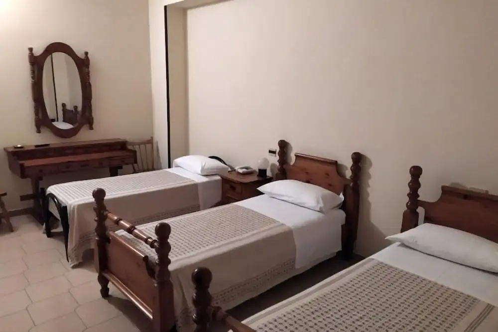Standard Triple room with balcony