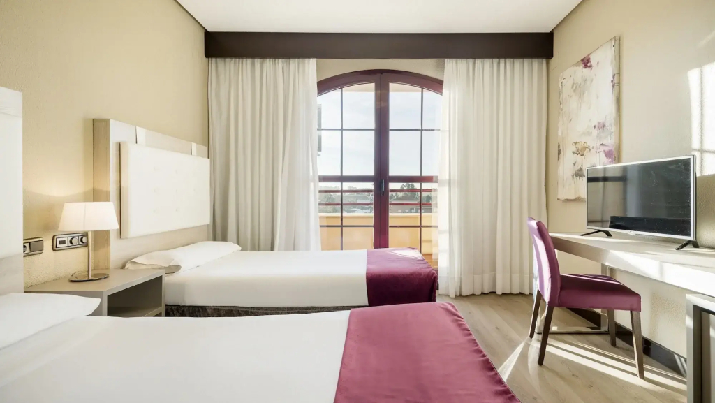 Hotel ILUNION Golf Badajoz — фото 6