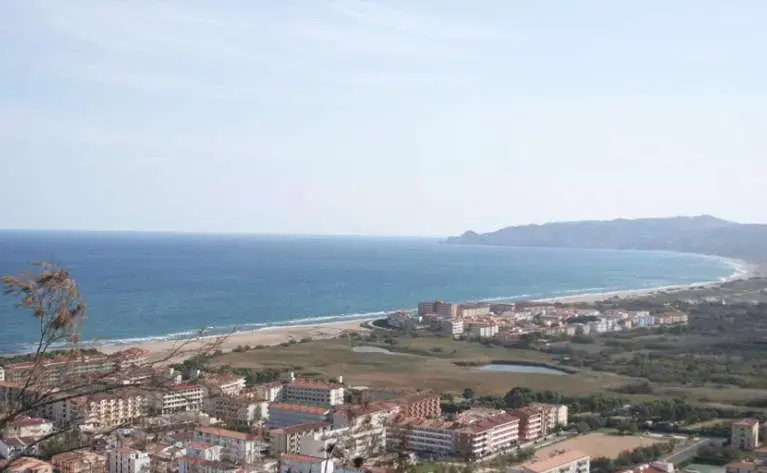 Beach & Waterfront