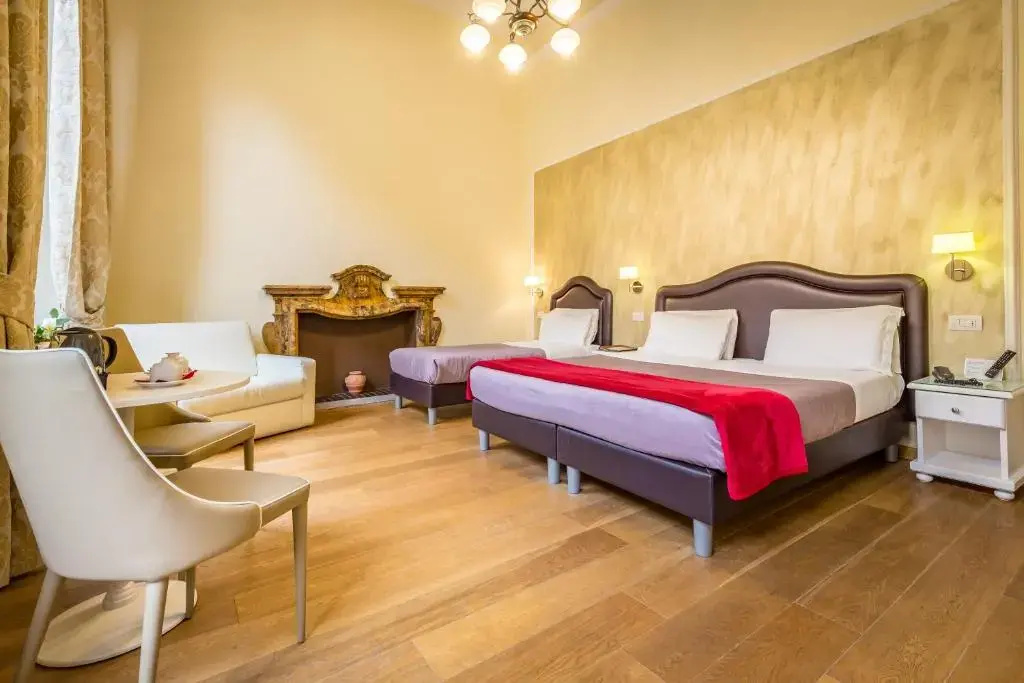 Classic Double room (full double bed)