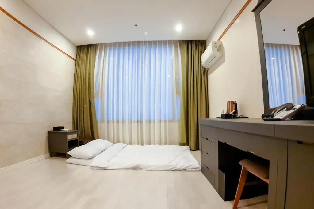 Standard Family room