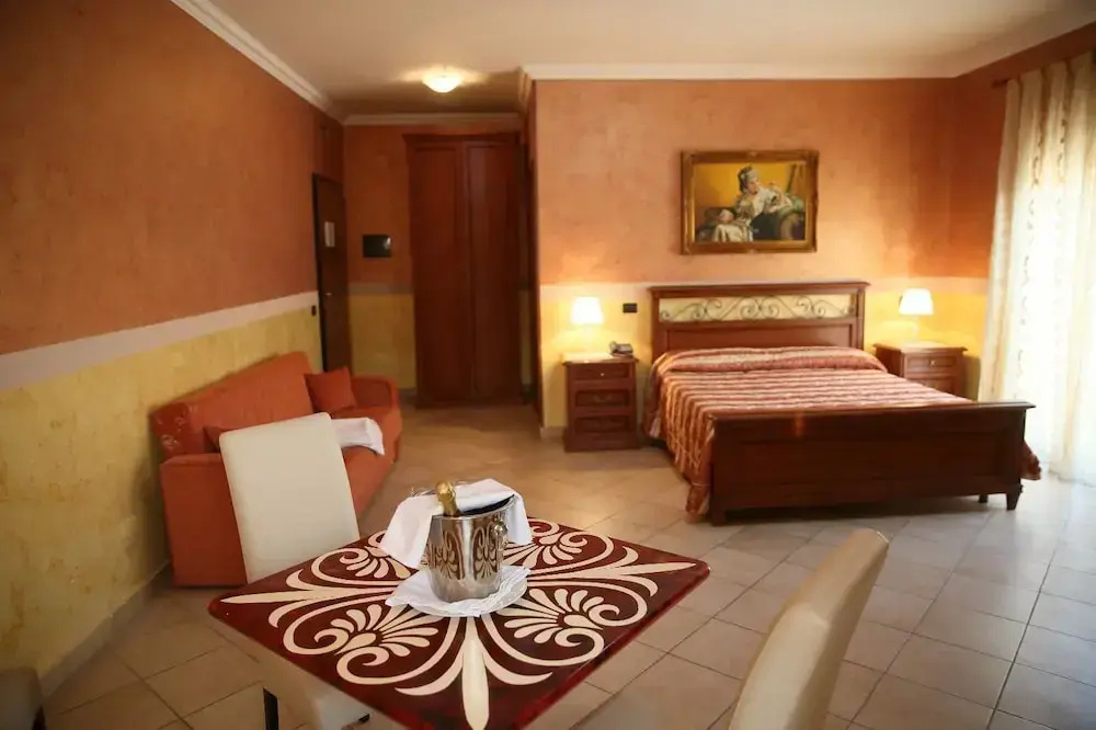 Standard Triple room with balcony
