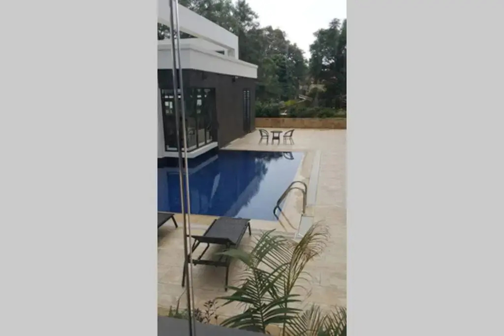 Lovely modern cozy private one bedroom apartment