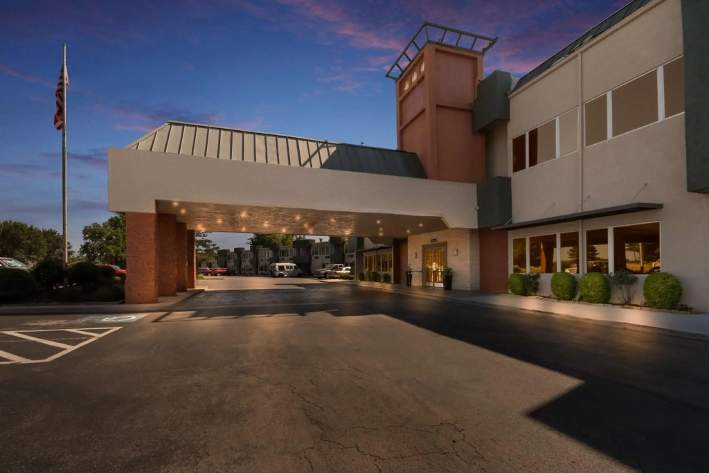 Comancheria Hotel & Convention Center