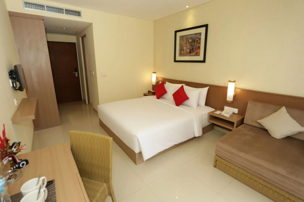 Grand La Walon Hotel — фото
