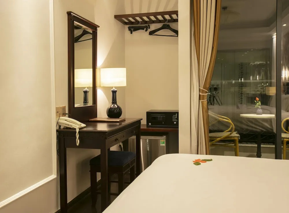 Golden Legend Boutique Hotel — фото