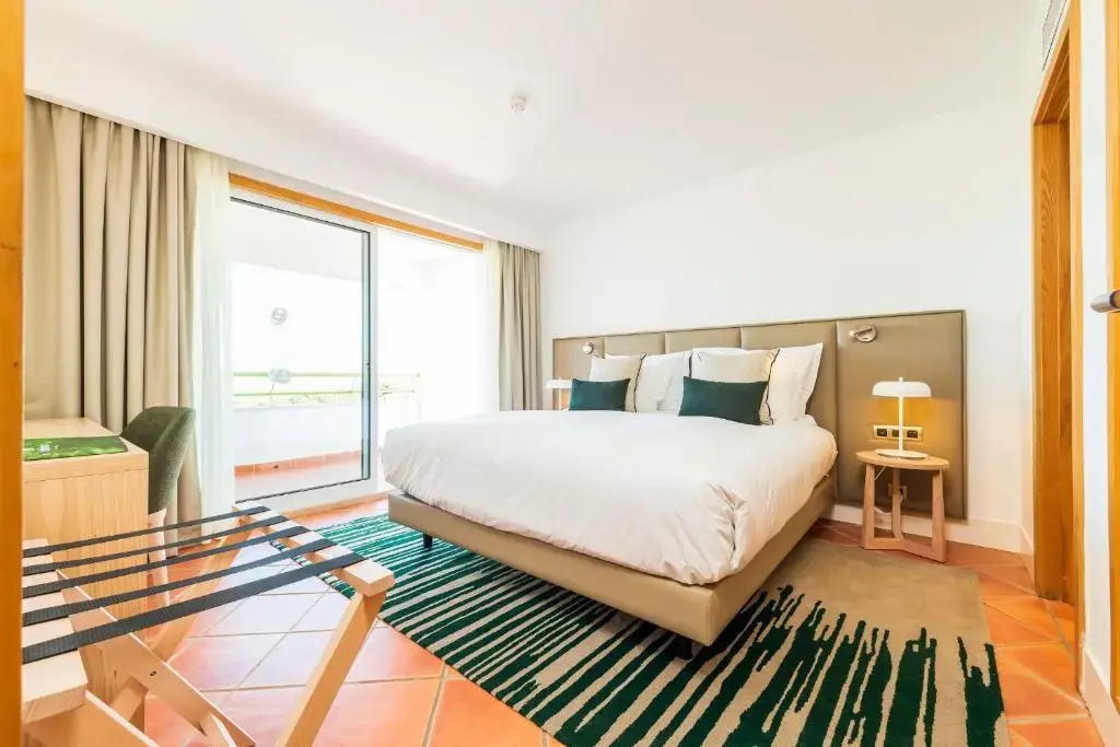 2 Bedrooms Deluxe Apartment
