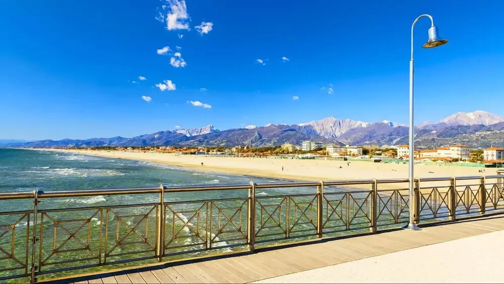 Beach & Waterfront