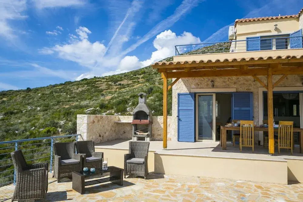 Unique Villa Ratzakli