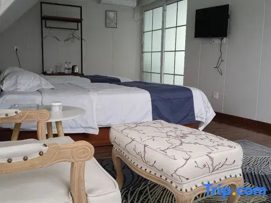 Standard room with balcony