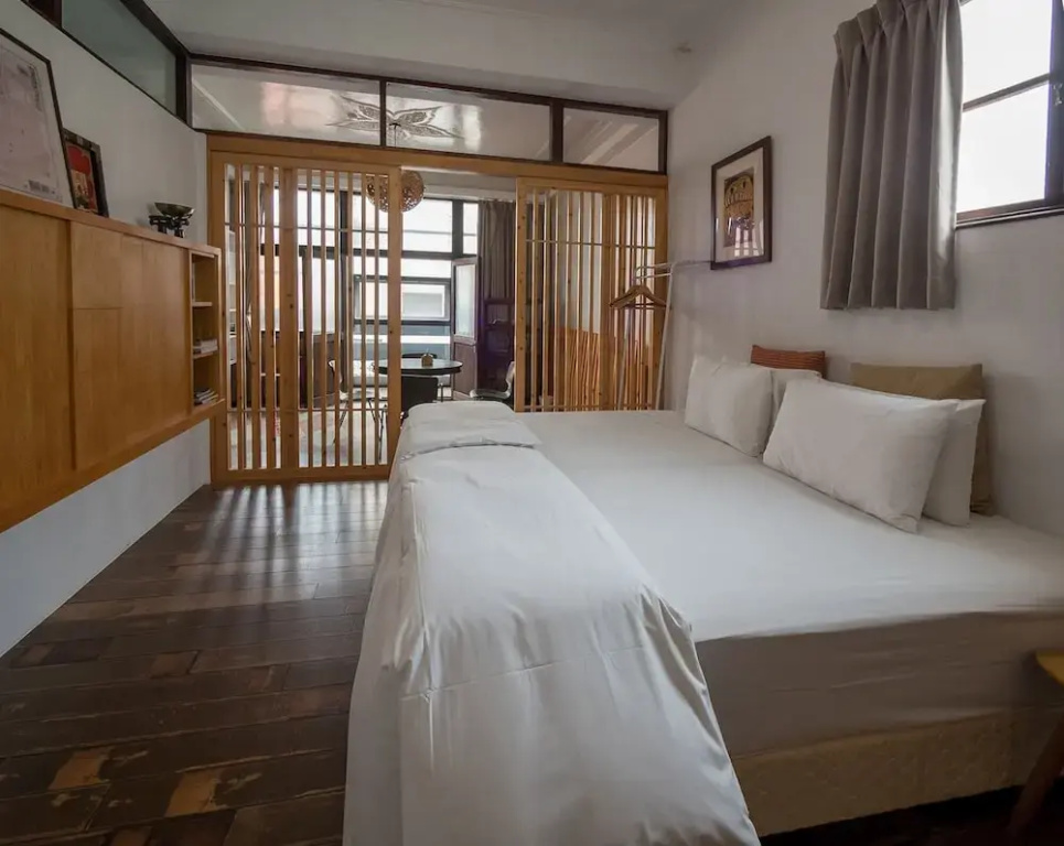 1 Bedroom Suite with balcony