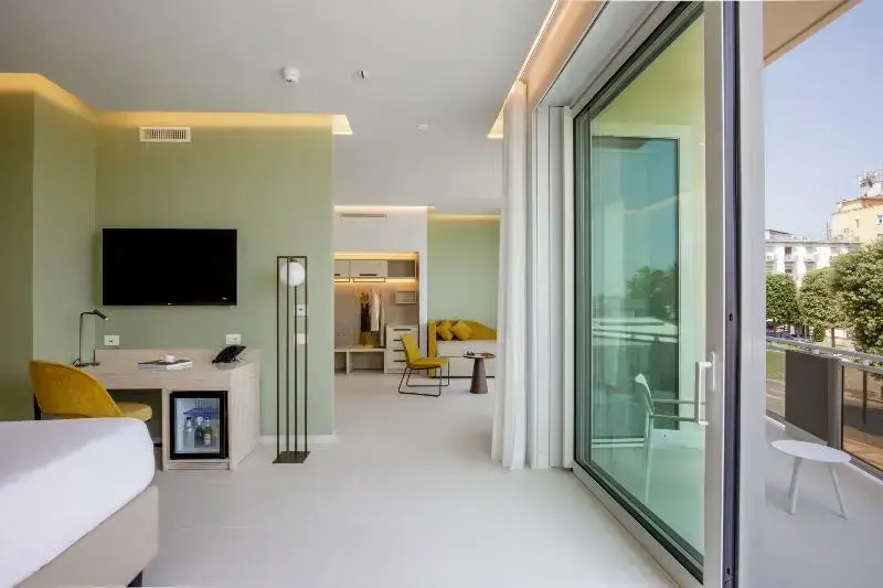 Executive Suite with balcony
