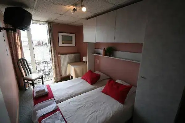 Hotel photo 2