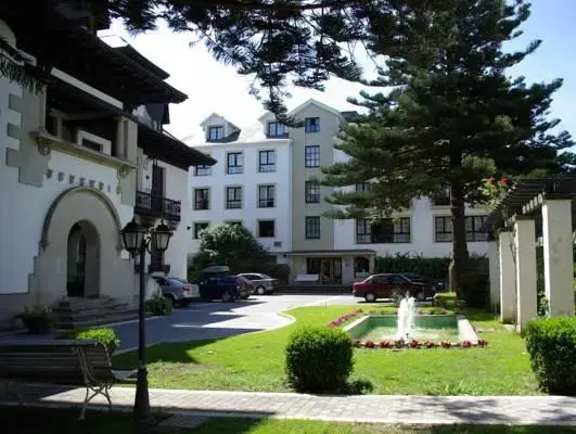 Palacio Arias and Hotel y Apartamentos Arias - Chambres