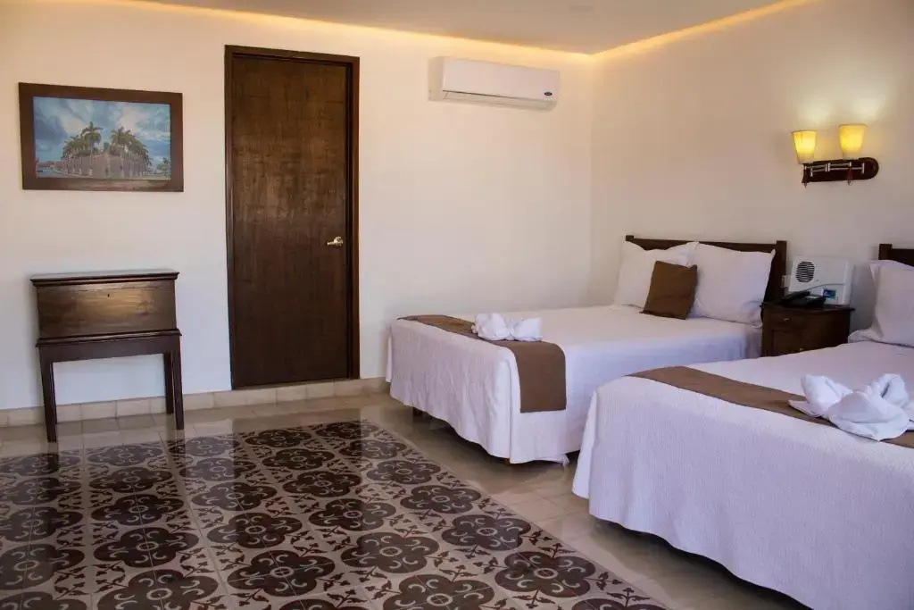 Standard Quadruple room with balcony