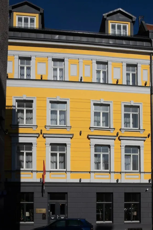 Aparthotel Plaza KG