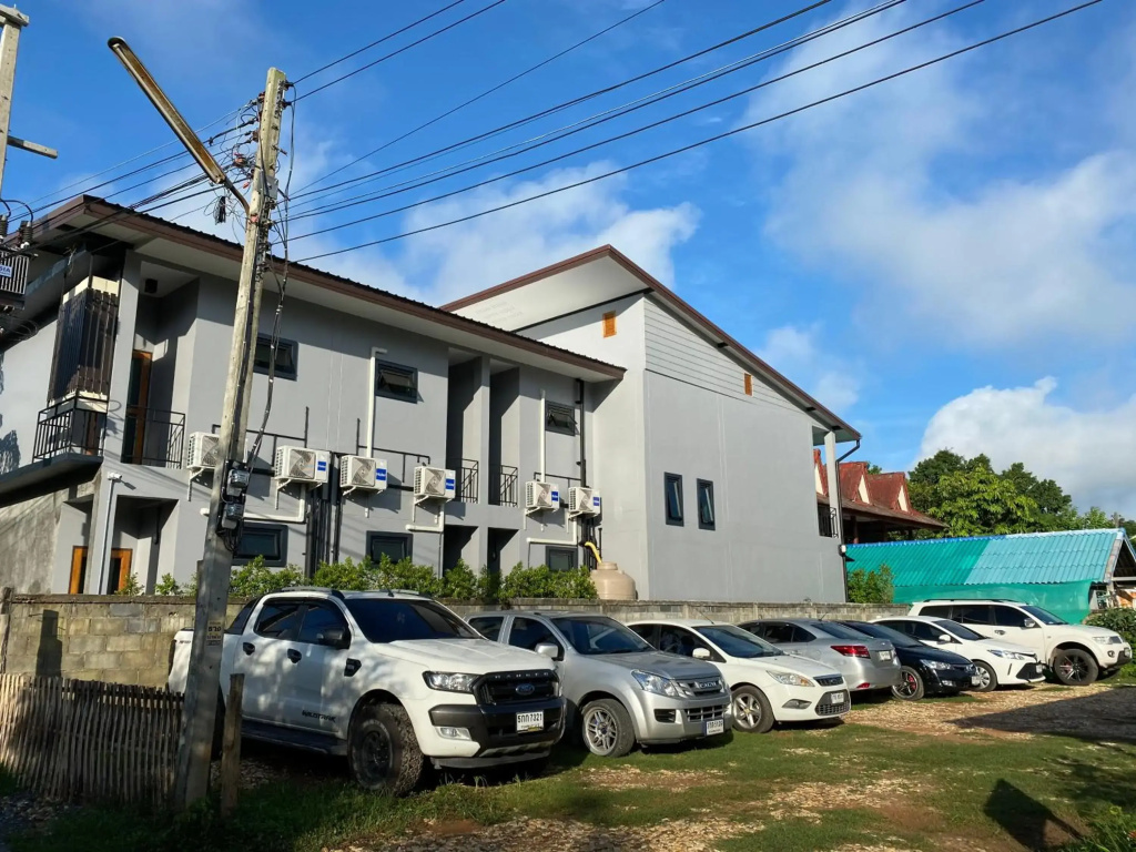 Nan Arena Place