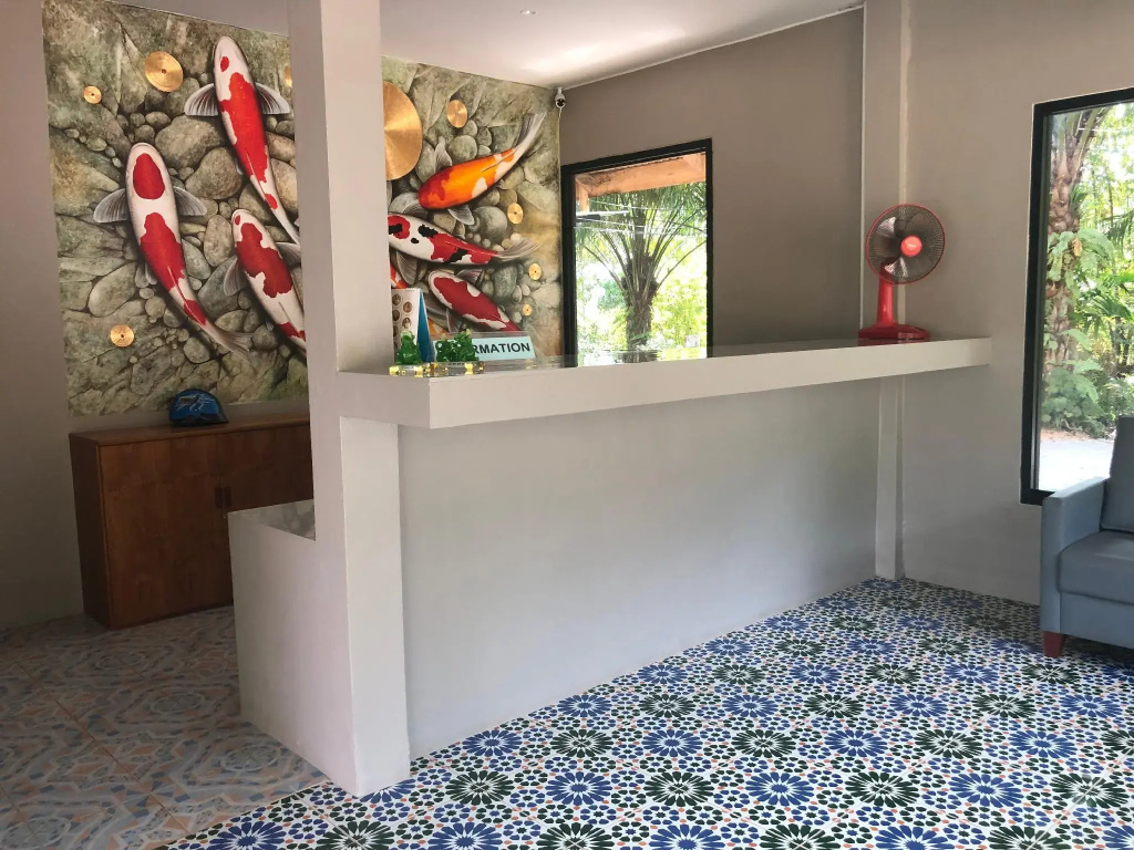 Lobby & Reception