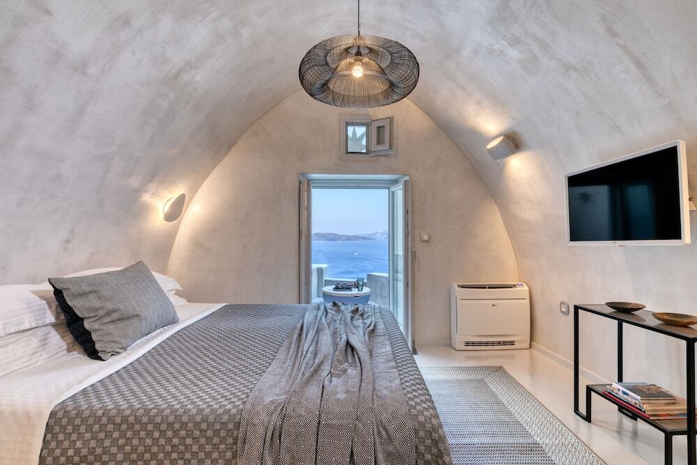 Marble Sun Villa by Caldera Houses
