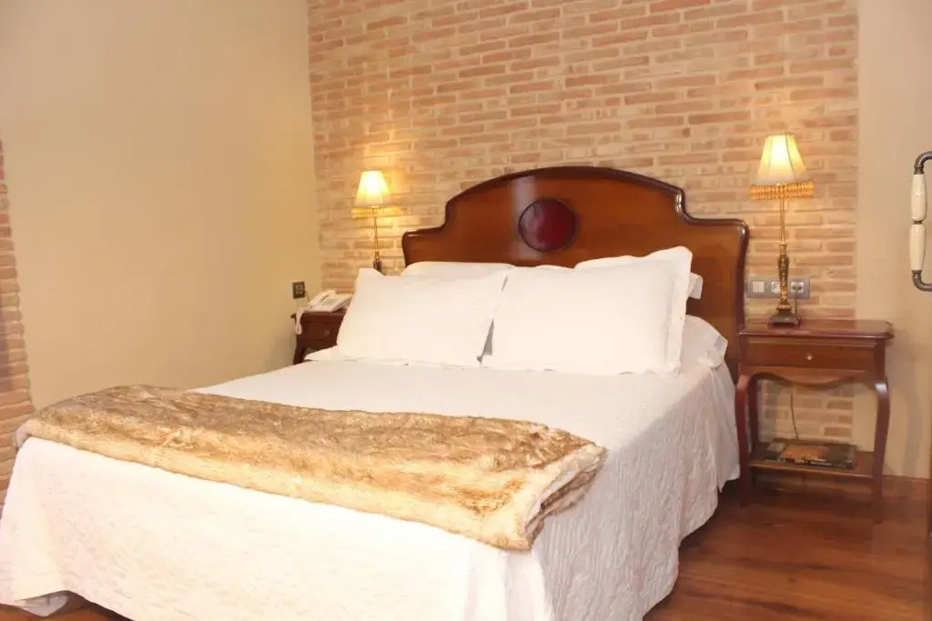 Posada Los Condestables - Chambres