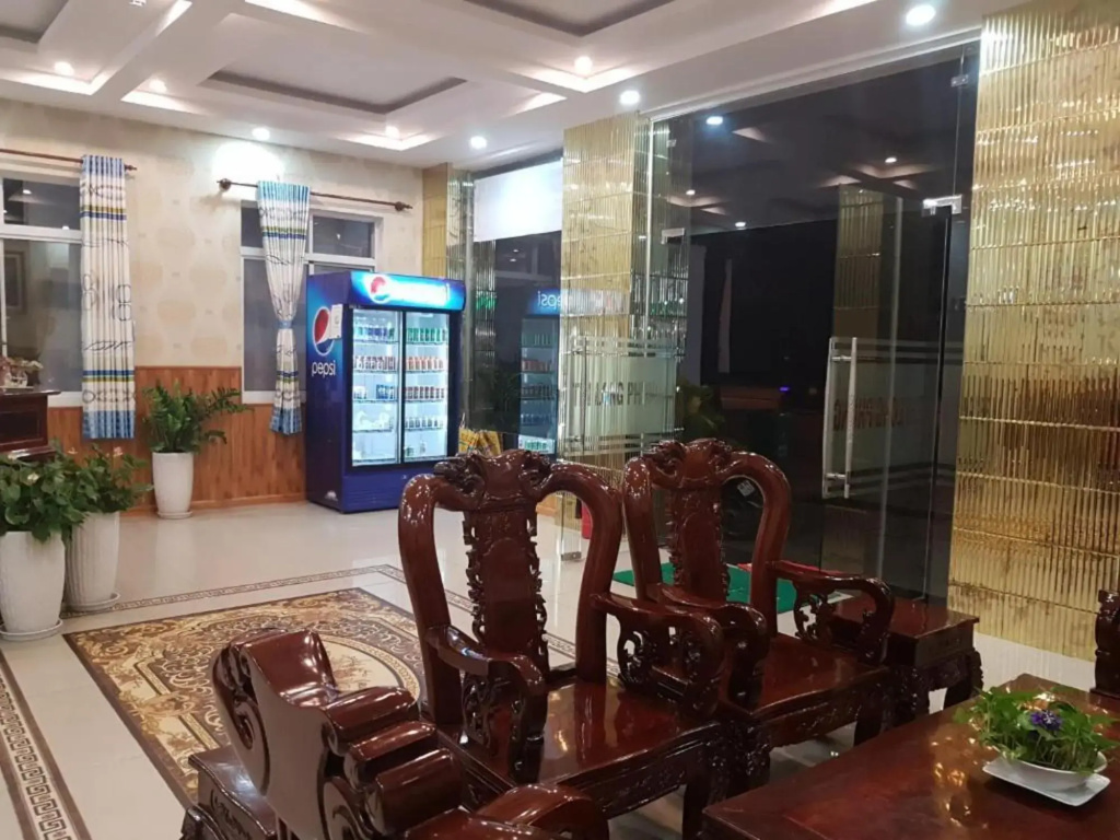 Lobby & Reception