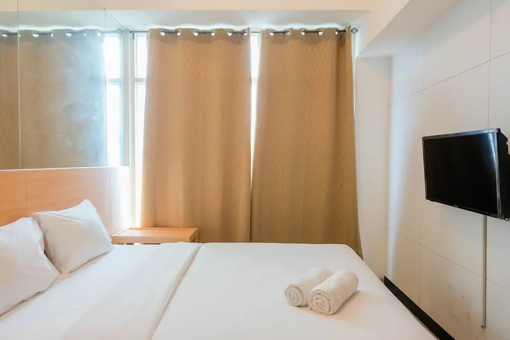 Simply and Homey Studio Apartment at Tree Park City