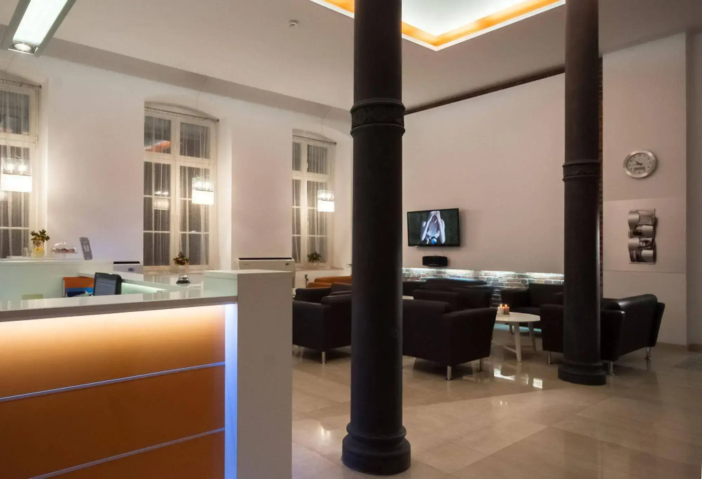 Hotel photo 2