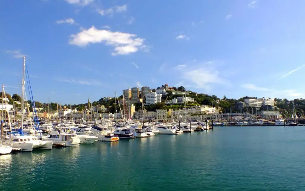 Beach & Waterfront
