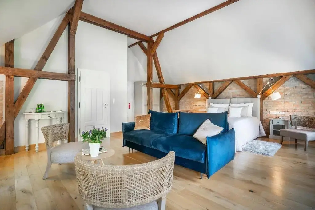 Standard Quadruple room with lake view