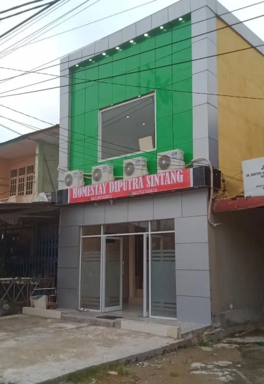Homestay Diputras Sintang in Sintang