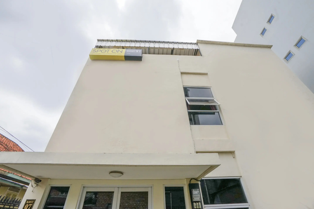 SPOT ON 2246 Kost 97 Syariah