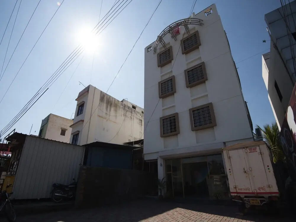 Sumiran Plaza By OYO Rooms