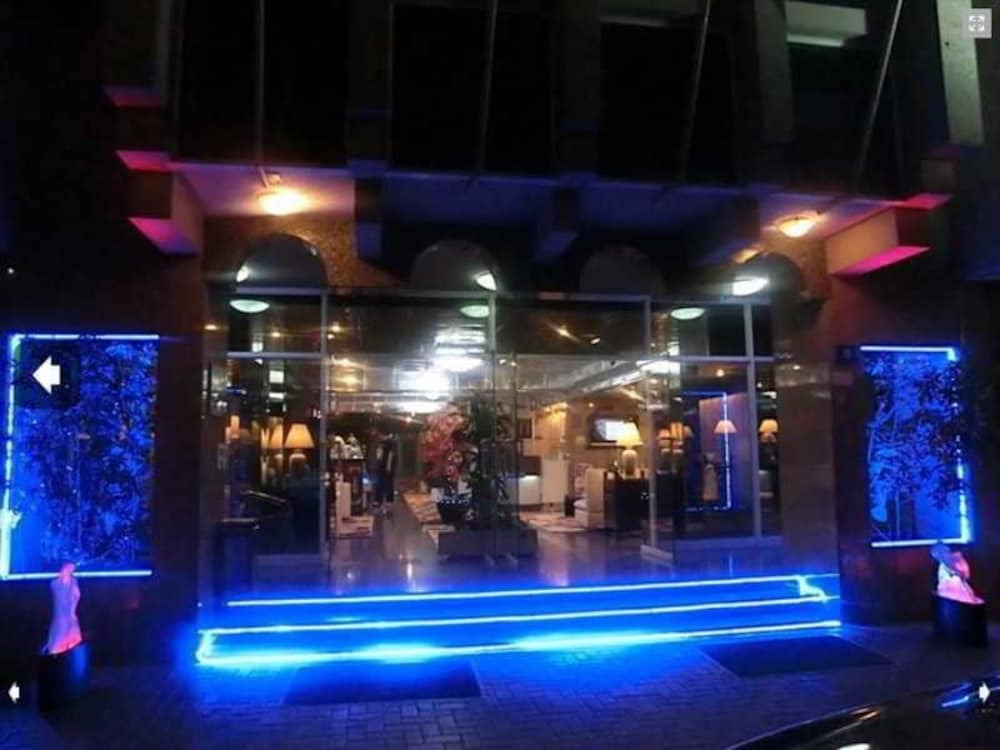 Al Muraqabat Plaza Hotel Apartments