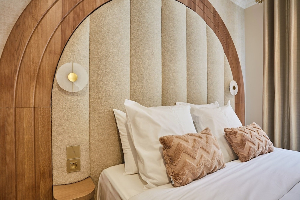 Apartment in the Marais With Air-conditioned