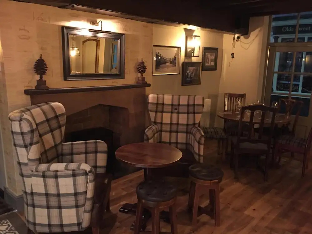 Crown Hotel - Général