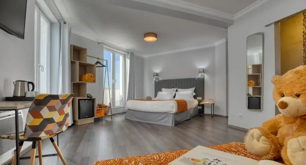 Superior Triple room with sea view