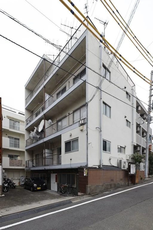 G&R House 102