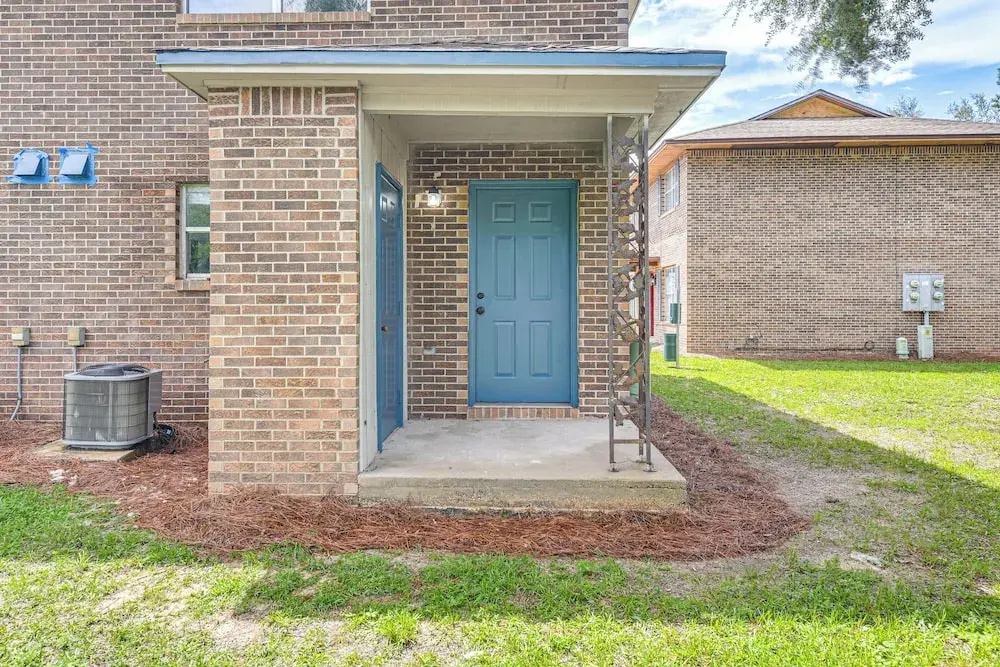 2 Mi to State Park: Dog-friendly Niceville Home