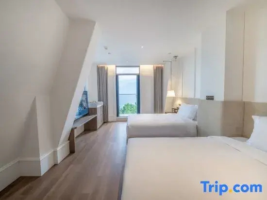 Deluxe Double room with sea view (twin beds)