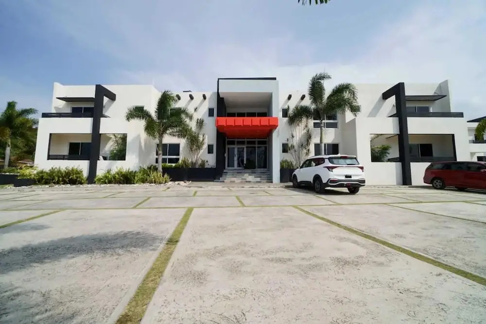 Apt - Gated Community-sleeps 4-balcony-parking