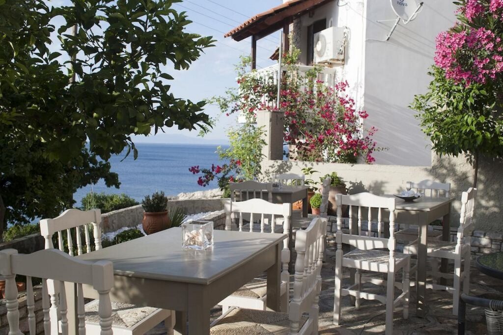 gallery_image_hidden_4