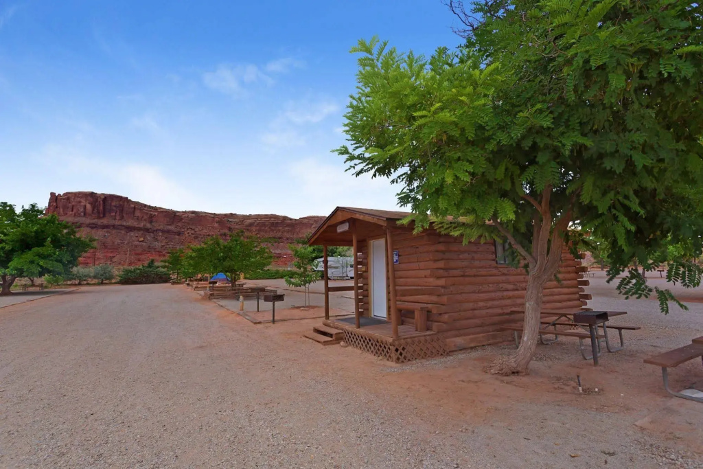 Sun Outdoors Canyonlands Gateway