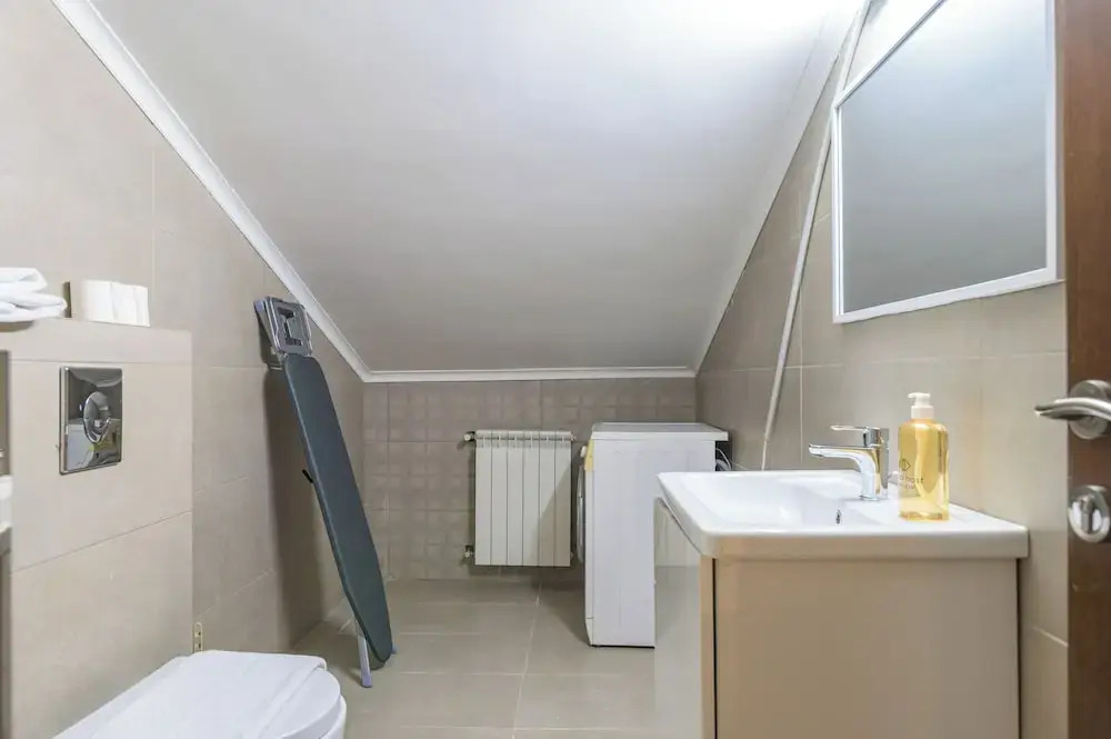 Verve 2BR Apt. by The Valley Kfardebian - фото 27