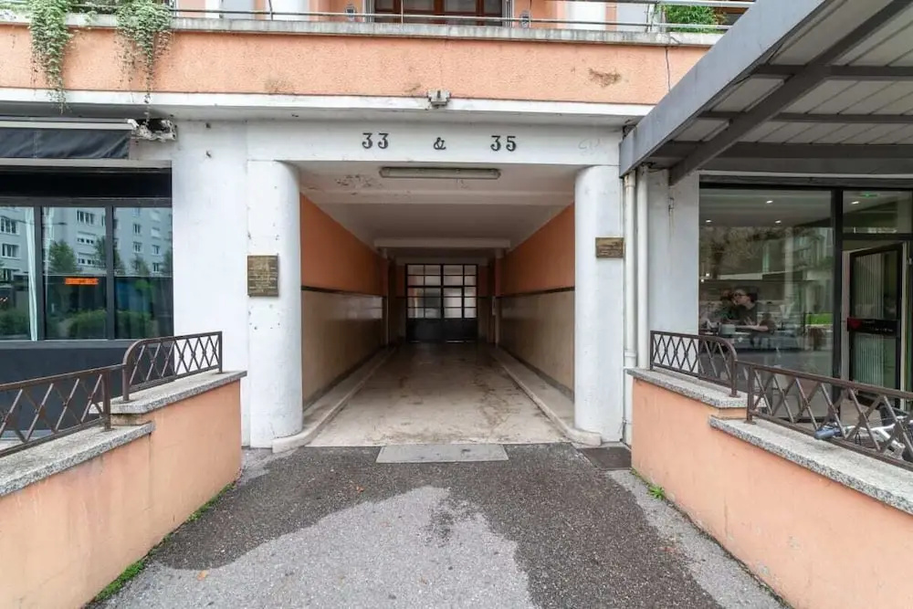Bonlieu Private apartment
