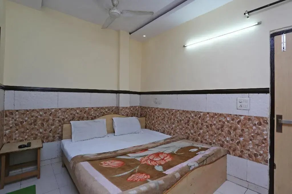 Kataria Guest House by OYO Rooms