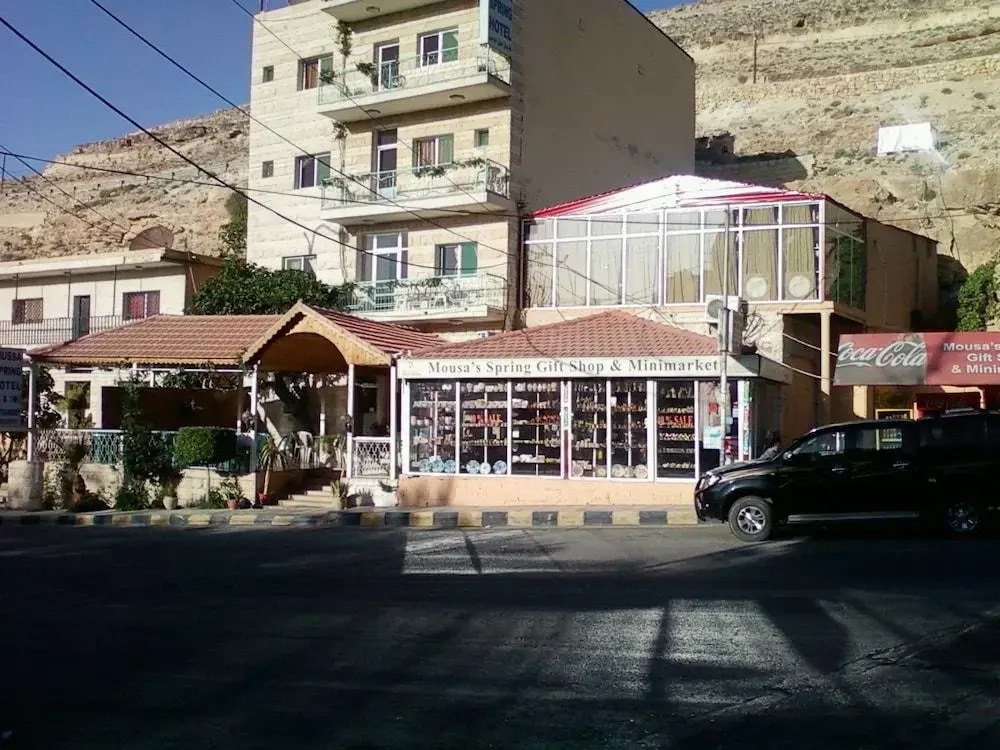 Mussa Spring Hotel