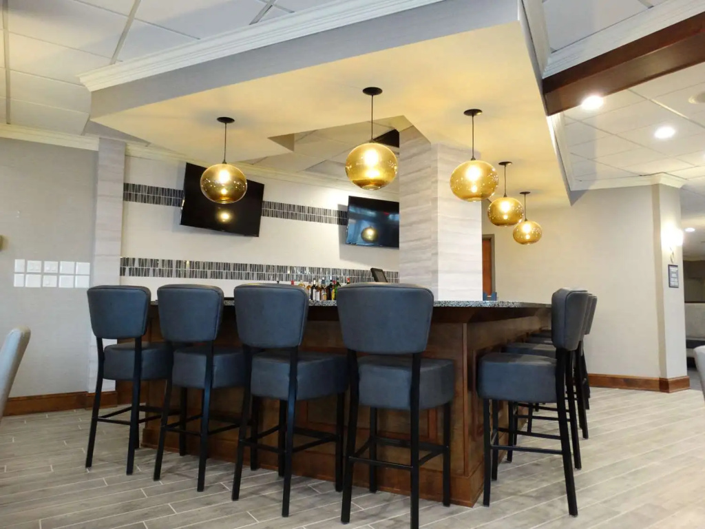 Cottonwood Airport & Expo Hotel Louisville - Général