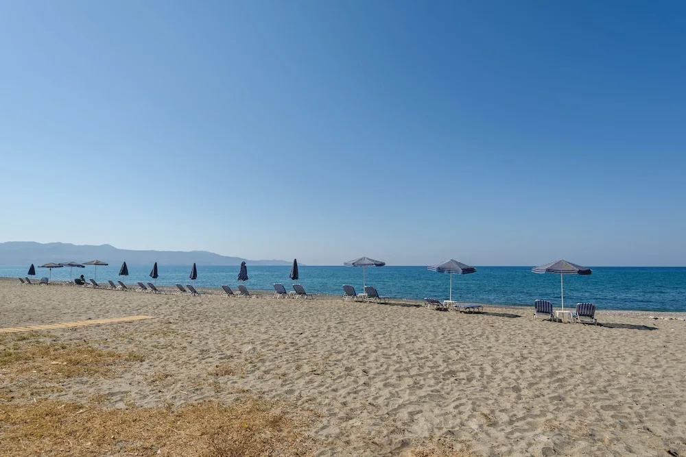 Beach & Waterfront