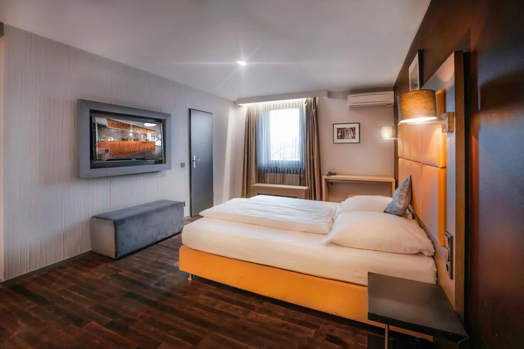 Hotel Cult — фото 4