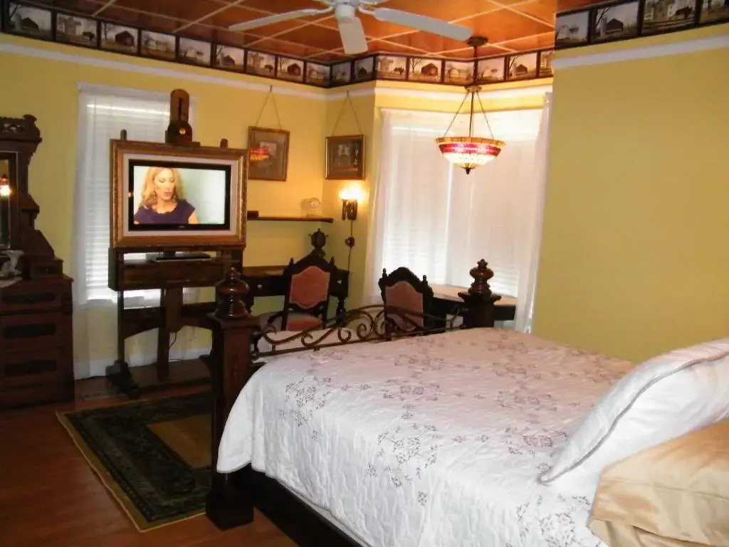 Standard Double room (full double bed)